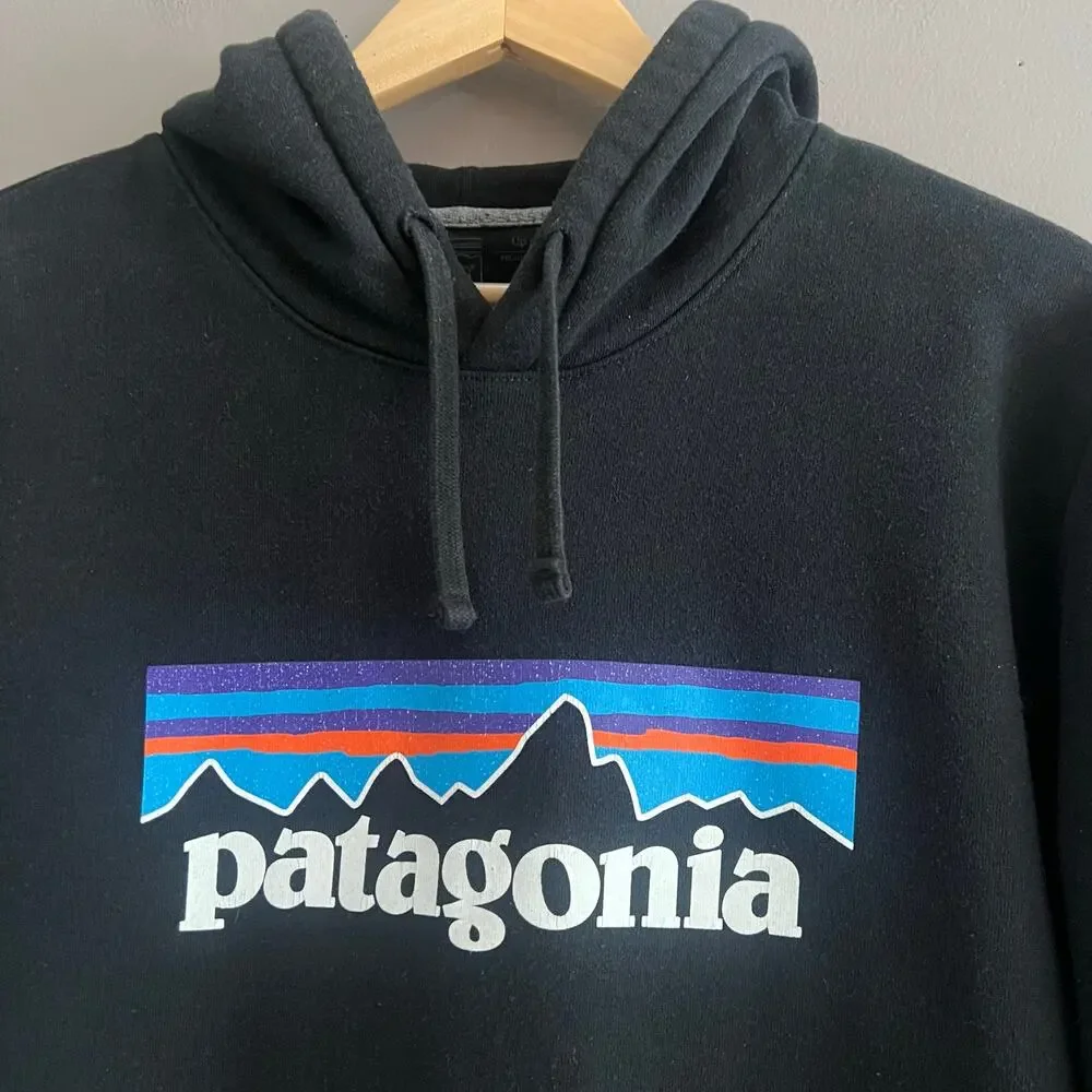 Patagonia P-6 Logo Uprisal Hoodie Mens Medium Black Pullover Sweatshirt